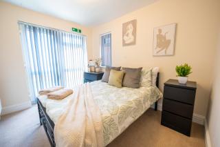 Stylish Cosy 2 Bedroom Apartment with Garden Close to Town, Hospital - Eastbourne - 5