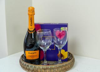 Stylish, Modern 2 Bedroom Apartment with Garden Close to Town, Hospital - Eastbourne - 0