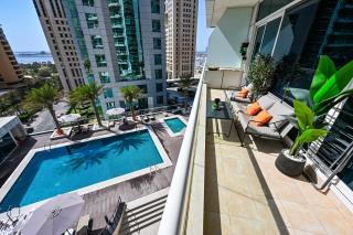 New Renovated Modern 1 Br Dubai Marina - 9