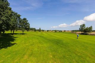 NEW Stylish Coastal Retreat, 1 Min to the Ocean - Lerberget - 1