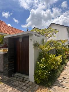 VILLA SISTA - Tumbak Bayuh - 8