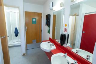 Hunters Lodge - Cheltenham - 3