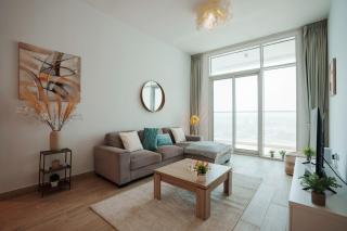 1BR Modern Comfort at Studio One - 1