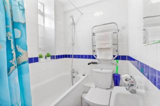 Stylish & Comfy Stay at Chelsea Cloisters London - Walk to Tube & Bus - Londra - 7