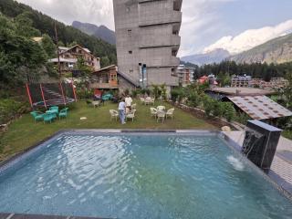 Smuggler Resort By West Western Near To Mall Road & Hadimba temple # Swimming Pool#Free Pick from Volvo Bus Stand - Manāli - 9