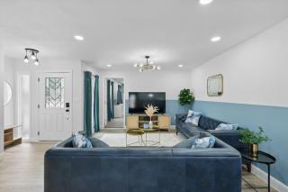 Modern Open-Concept 4-BD 3-BA with Backyard - Irving - 4