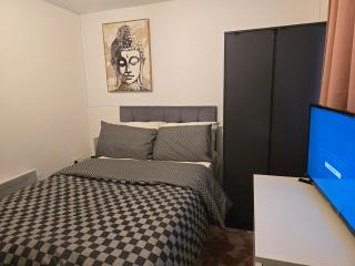 Furnished double room - Rowley Regis - 9