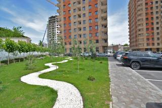Komitas Cozy Modern Apartment with Balcony - Ereván - 9