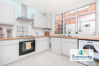 Bournecoast - Apartment with patio garden near sandy beaches and shops - FM9618 - Bournemouth - 6