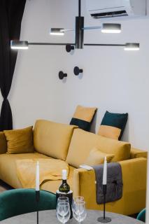 Koi Deluxe, Urban Two Bedroom Oasis - Split - 9