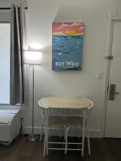 Pool, Tiki Bar, Close to Beaches, Restaurants, Fun - Sarasota - 3