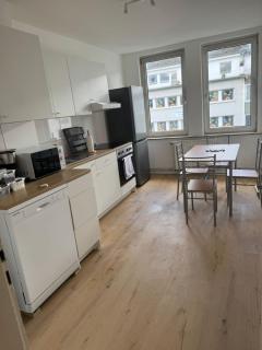Zentrale Monteurwohnung Hindenburgstraße MG direkt an der Einkaufsgalerie - Niederdorla - 3