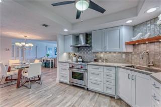 Two-Bedroom Condo with Two Bathrooms and Oceanfront - Fort Lauderdale - 2