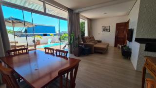 Casa com piscina e terraço próximo à praia - Penha - 7
