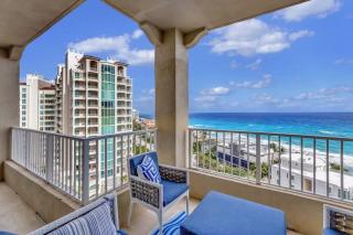Elegant 3BR Oceanfront Apartment with Balcony - Highland Beach - 4