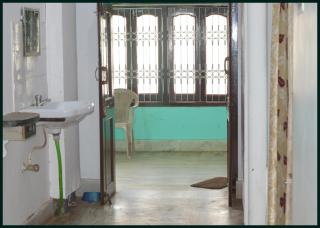 OT Hotel # R # Krishna Guest House Near Sea-Beach PURI, BALCONY, KITCHEN, NON AC and AC Rooms Wifi,- Parking Facilities - BEST HOTEL IN PURI - Puri - 2