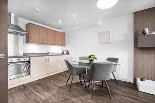Stylish 2 Bedroom Apartment - Balcony - Parking - Netflix 97M - Birmingham - 7