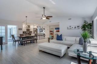 Eight Lakes Neighborhood, Heated Pool & Dock - Heaven on The Lake - Roelens - Cape Coral - 1