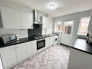Corfe House by Blue Skies Stays - Stockton-on-Tees - 1