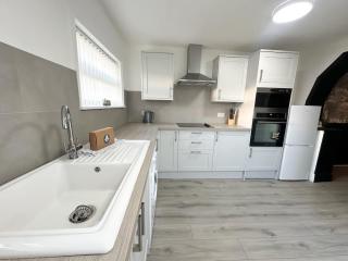 Fleet House by Blue Skies Stays - Middlesbrough - 6