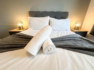 Fleet House by Blue Skies Stays - Middlesbrough - 4