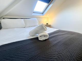 Fleet House by Blue Skies Stays - Middlesbrough - 2