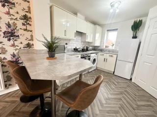 Poppy House by Blue Skies Stays - 6