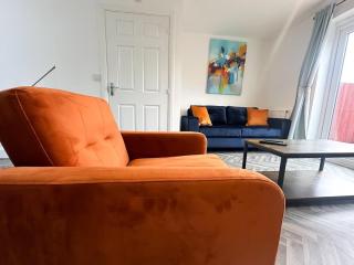 Poppy House by Blue Skies Stays - 4