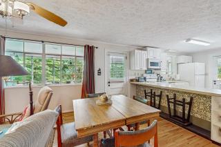 Lake Chatuge Cottage - Hiawassee - 1