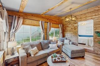 Lake Life HQ - Osage Beach - 8