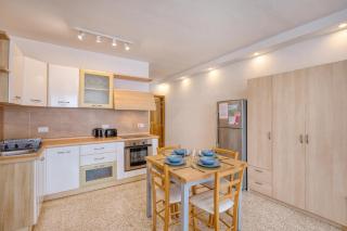 5th floor Seafront Apartment - St. Paul's Bay - 3