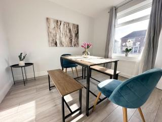 York House by Blue Skies Stays - Stockton-on-Tees - 8