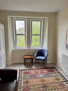 Stylish Canal-Side Retreat in Central Edinburgh - 0