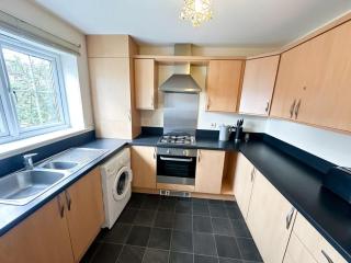 Aidan House by Blue Skies Stays - 3