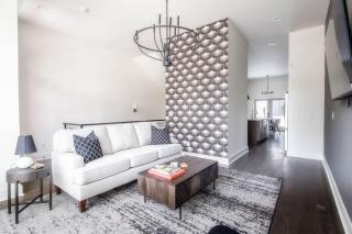 West End Luxe - Outdoor Patio and Rooftop Views - 0