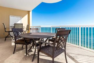 Island Royale P 406 - 9