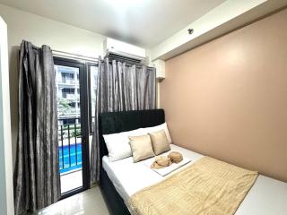 Shore 2 Residences Room 360 POOL VIEW by Prime Stay MOA - Manila - 0