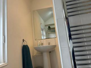 7 Night Stay - Family - Parking WI-FI - Sleeps 5 - Colchester - 8