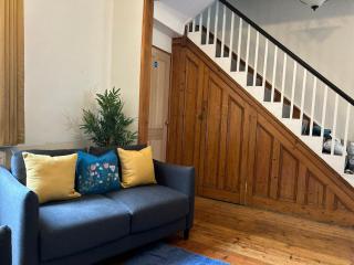 7 Night Stay-Family -Free Parking-Free WiFi-Sleeps 5 - 0