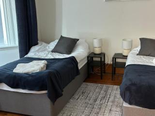 7 Night Stay - Family - Parking WI-FI - Sleeps 5 - Colchester - 3