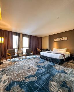 The Hotel Belwood Near IGI Delhi Airport - Jāmb - 8