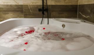 Tbilisi Luxury Jacuzzi Studio - Tbilisi - 3