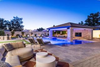 HOZHO Estate on Desert Hills Villa Pool 80k Golf Sim - Scottsdale - 2