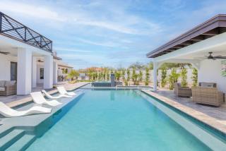 HOZHO Residence on Mountain View Villa Theater Arcade - Scottsdale - 0