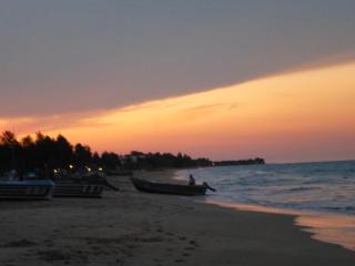 High Park Hotel - Nilaveli - 1