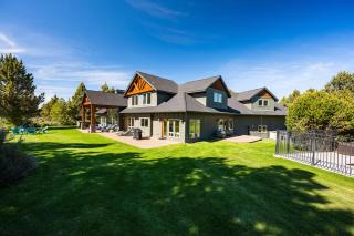 Family-Friendly Dara Oaks Home with Private Hot Tub and BBQ on the Deck home - Bend - 7
