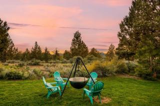 Family-Friendly Dara Oaks Home with Private Hot Tub and BBQ on the Deck home - Bend - 3