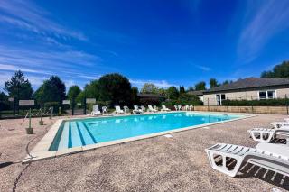 Chalet de 4 pers - Lac de Miel à 500m - Beynat - Parking Piscine - 4