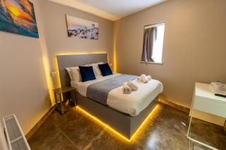 Paragraph Edmonton - Palmers Green - 8