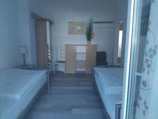 Nadia's Accommodation und Unterkunft - Bremen - 4